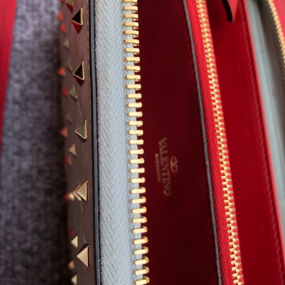 VALENTINO Rockstud Spike Matelassé Leather Wallet - Picture 7 of 8